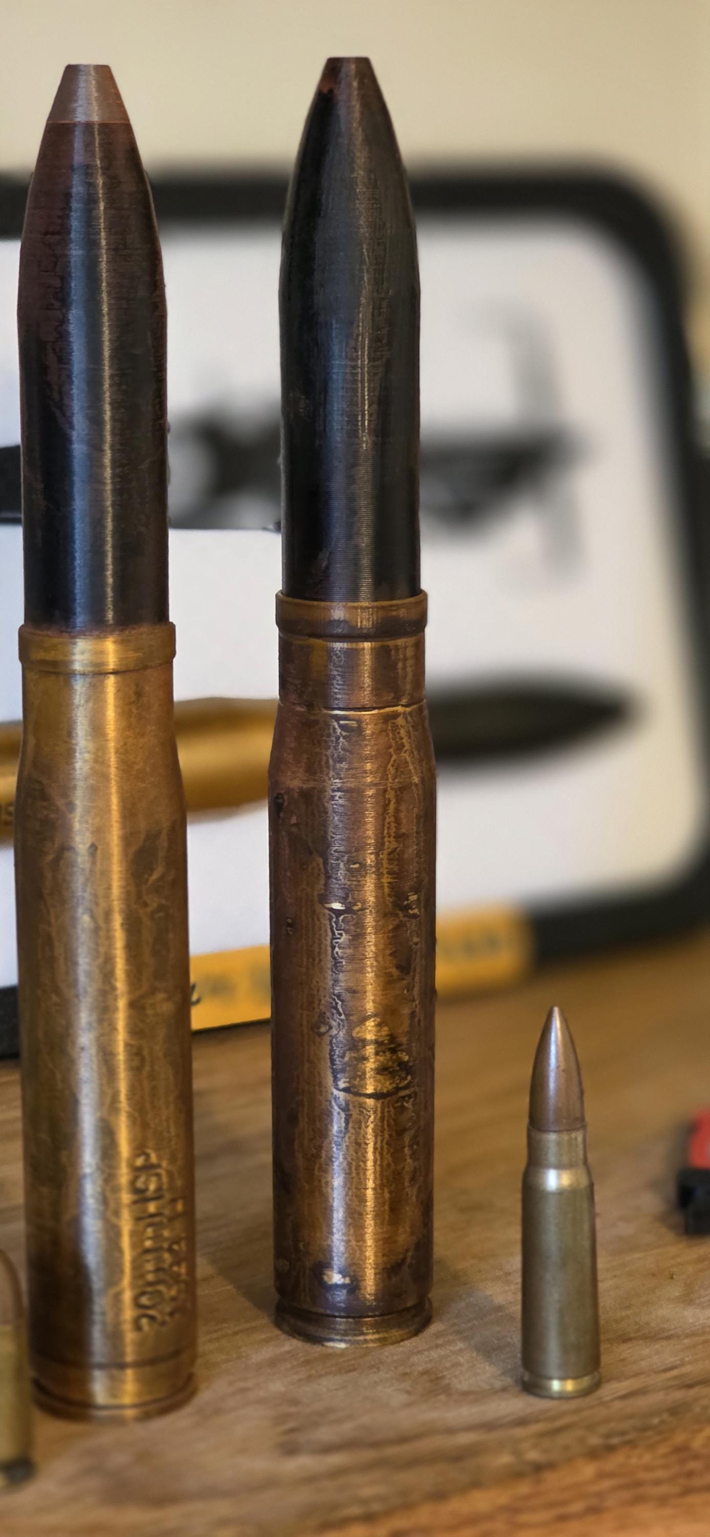 Spitfire 20mm Hispano Round Supermarine made in UK Scale Inert 3d Printed Aircraft Gift Day WW2 RAF Ammo Model Full Aviation Desk Fathers