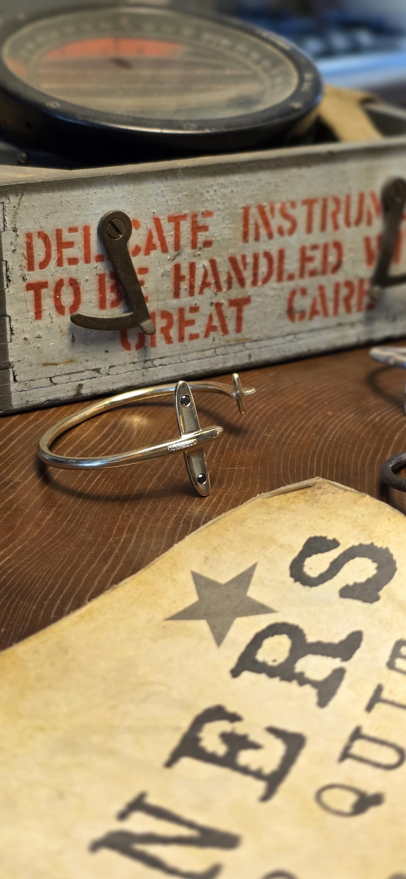 5gram Gold .999 Bar & Handmade Bangle D-Day Battle of Britain Spitfire Commemorative Solid 24k Gold Bullion Bracelet VE Day Ingot WW2