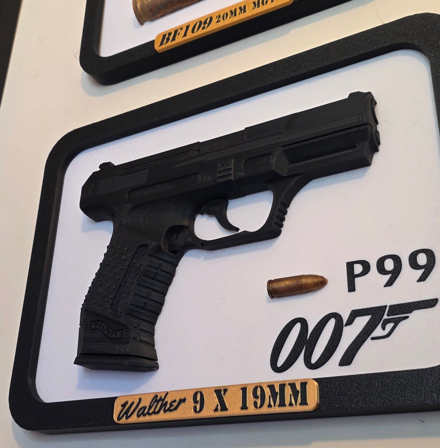 Walther P99 Bullet Scale Size Brass Printed Bond Wall Art Desk Mount Detailed Decor 007 Collectable Film Movies James Tomorrow Never Dies Brosnan