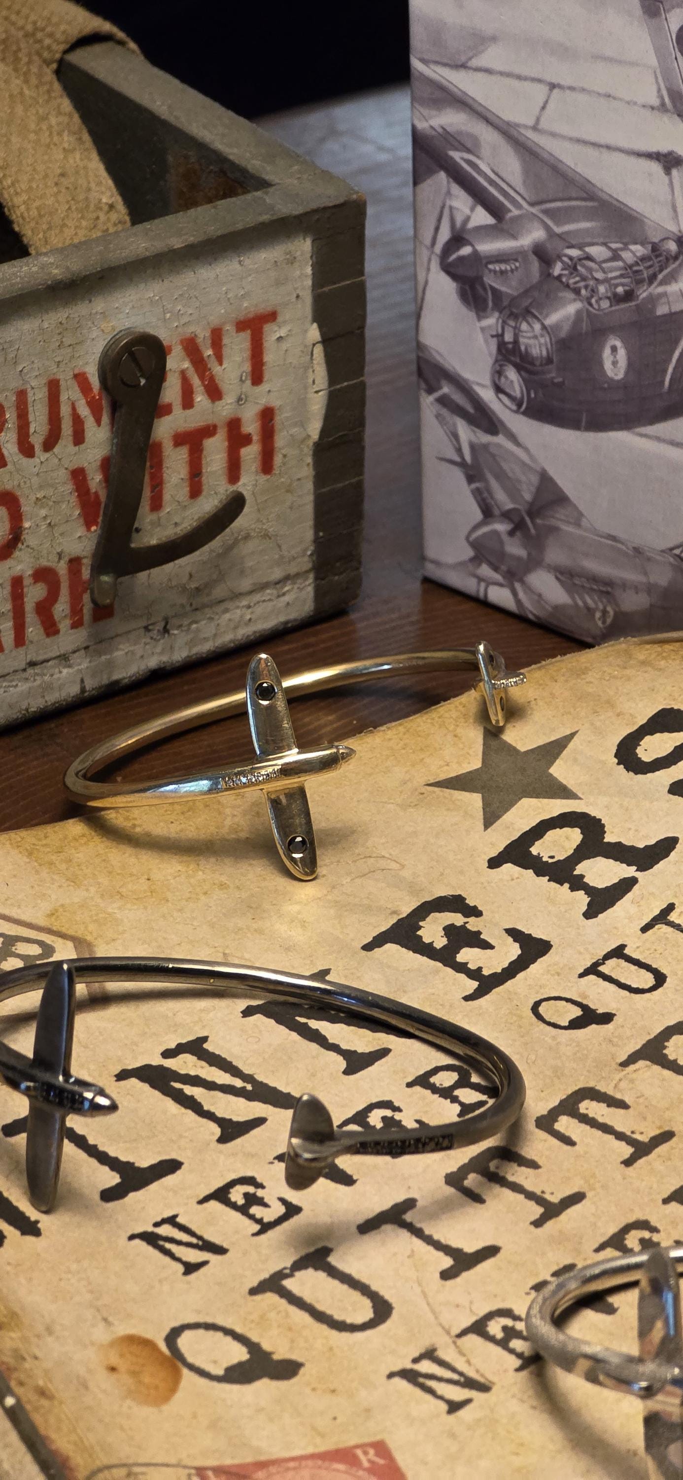 Handmade "Chasing your Tail" Bangles Commemorative Solid 9k Bracelet VE Day Collectable Bracelet WW2 Gold Silver Genuine Diamonds Pilot UK